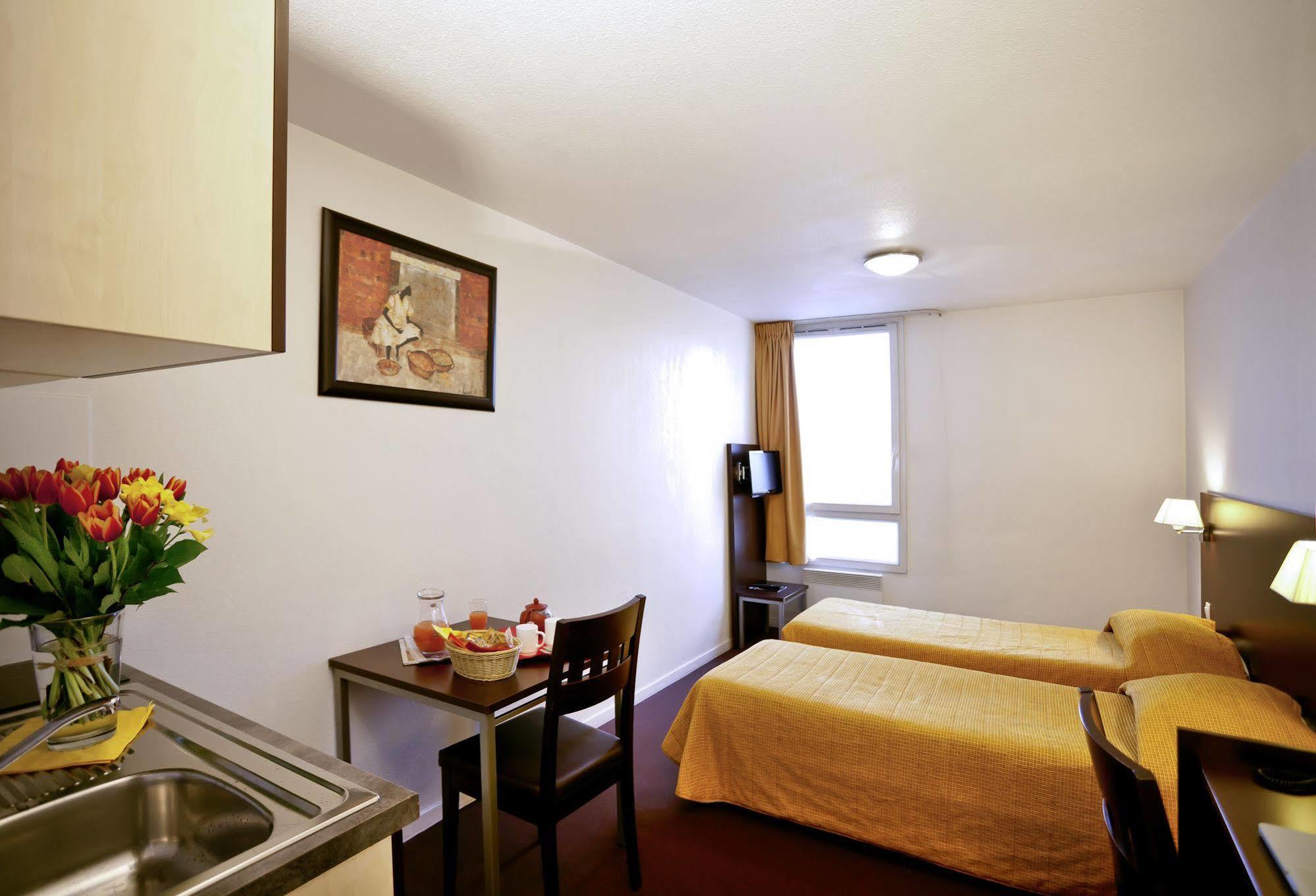 Aparthotel Adagio Access Paris Saint-Denis Pleyel Zewnętrze zdjęcie