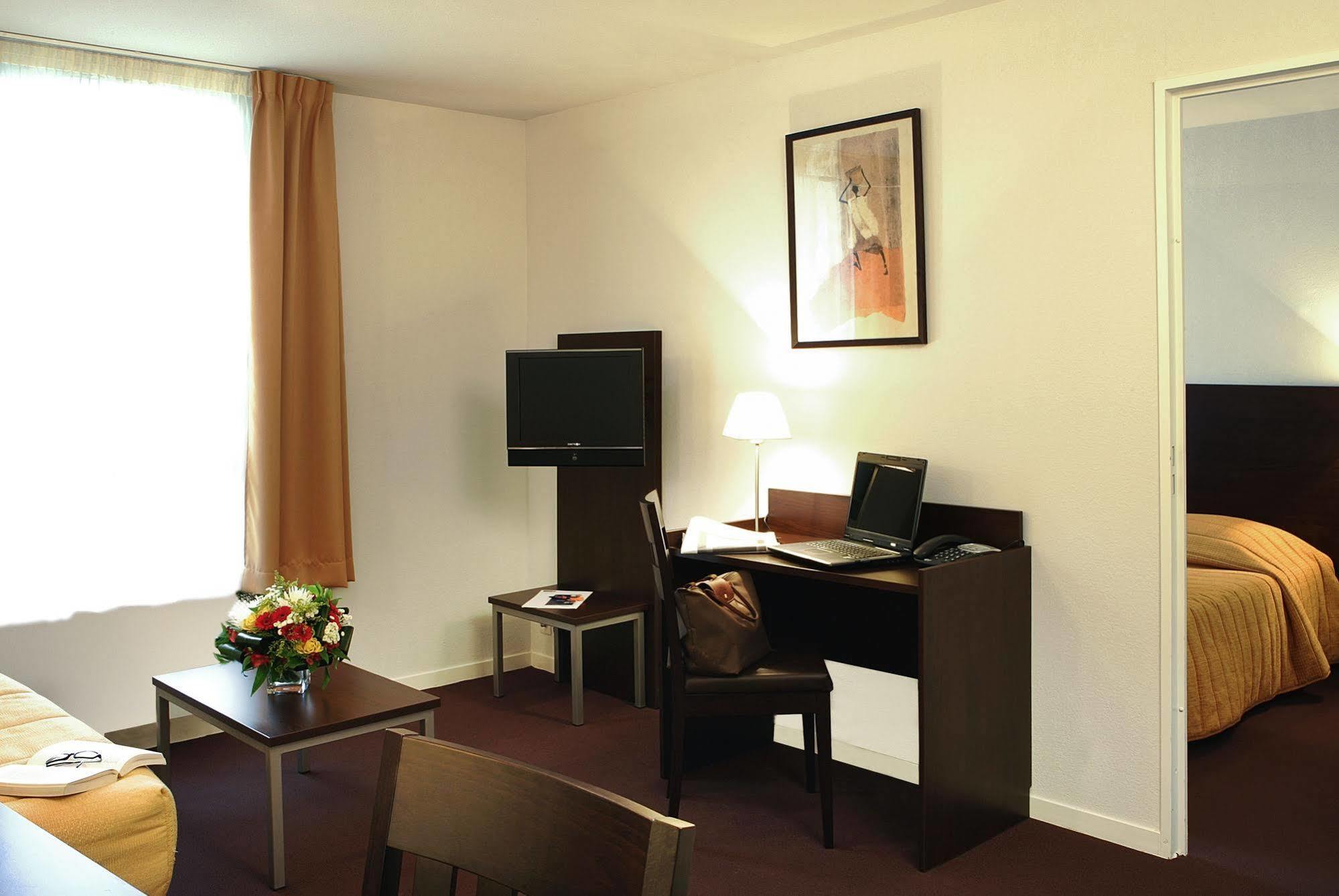 Aparthotel Adagio Access Paris Saint-Denis Pleyel Pokój zdjęcie