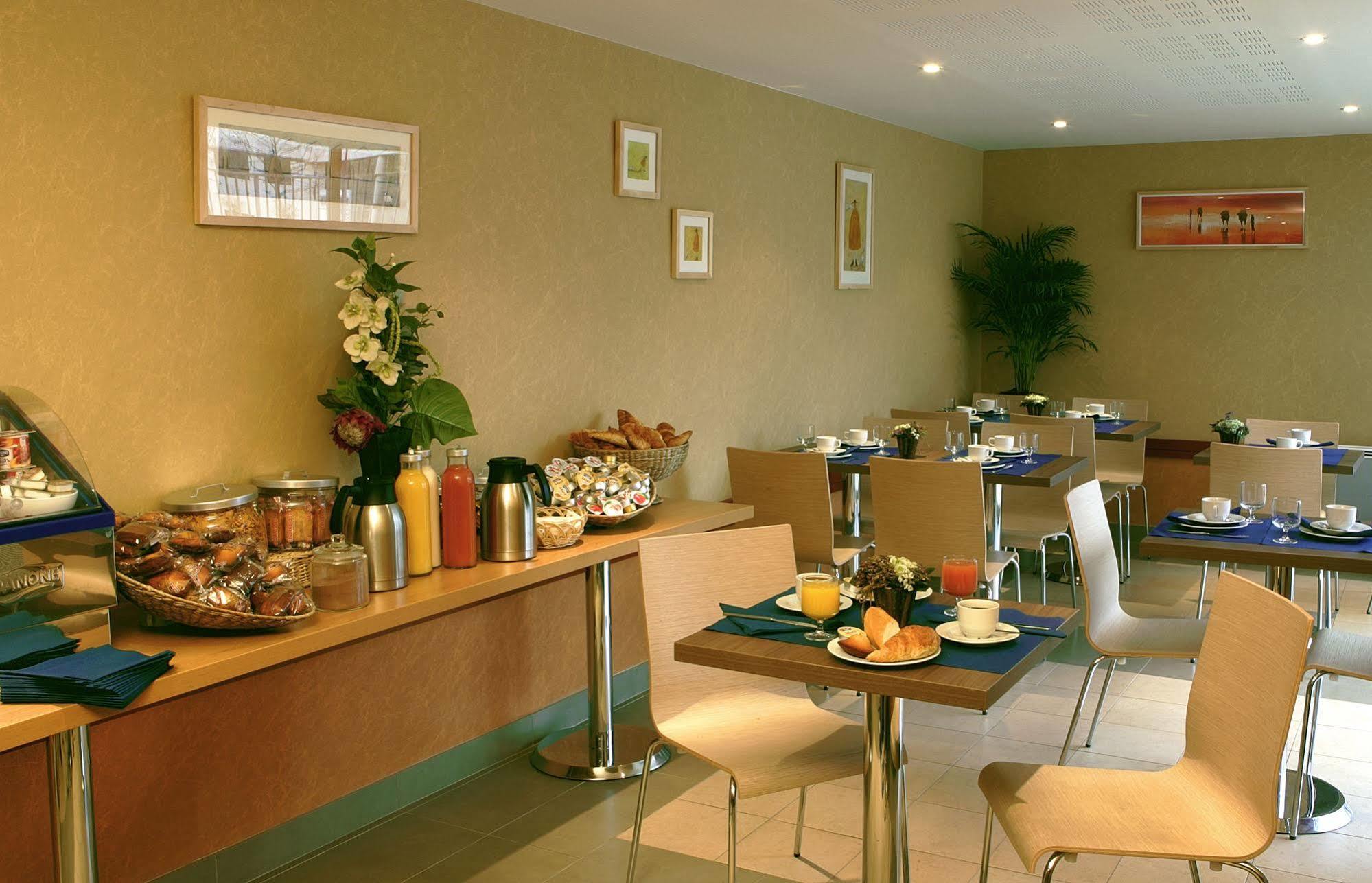 Aparthotel Adagio Access Paris Saint-Denis Pleyel Zewnętrze zdjęcie